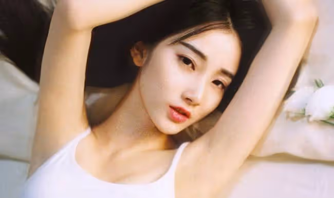 曖昧：受傷待在醫院，他不僅將我看光了，還時刻對我耳朵吐熱氣