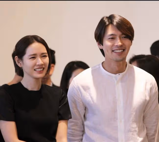 孫藝珍官宣結婚,而新郎卻是她的初戀,情侶裝早已暴露戀愛端倪