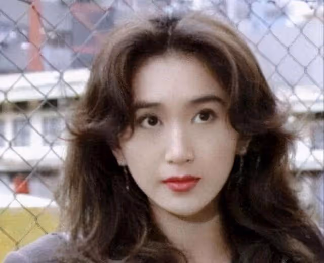 溫碧霞:出身貧民窟,幼時差點被賣掉,結婚後不生孩子老公也支持