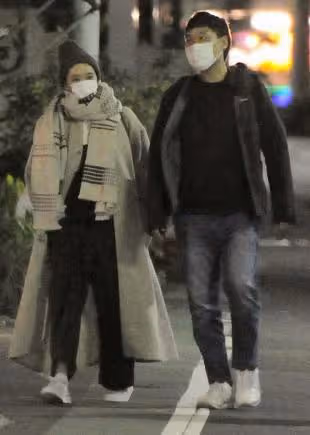 36日本人氣女星蒼井優官宣懷孕,男方大其9歲,被稱最丑藝人