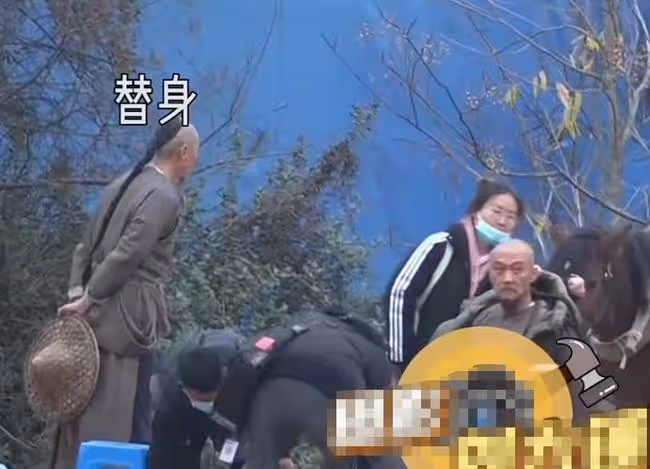 戲骨黃志忠惹爭議,拍戲只拍正臉背影都用替身,獲3人服務排場大