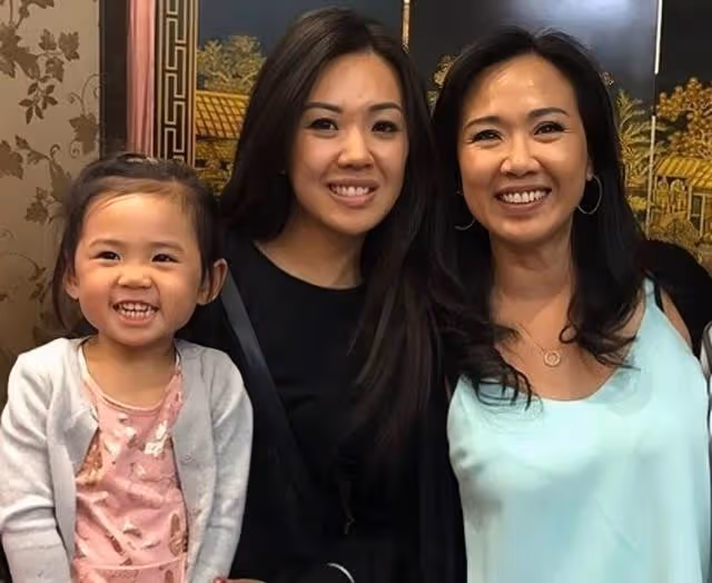 又一港姐近況曝光!二婚嫁洋人老公移民國外,轉行成王牌地產經紀