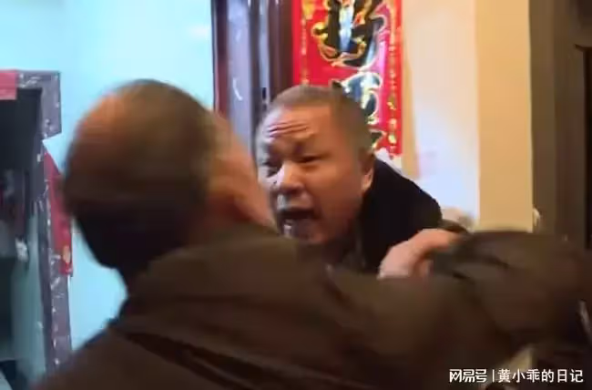公婆在廚房裝監控,監督結婚10年的兒媳,公公:我們不會提出離婚
