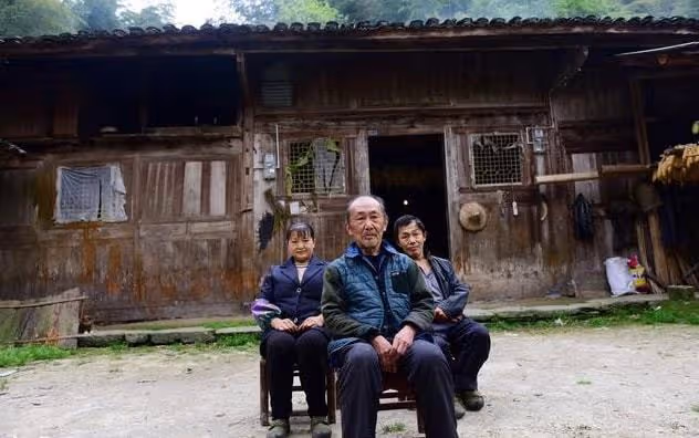 婆婆無底線寵孩子，我教訓兒子做錯事，婆婆知道後不讓我吃飯
