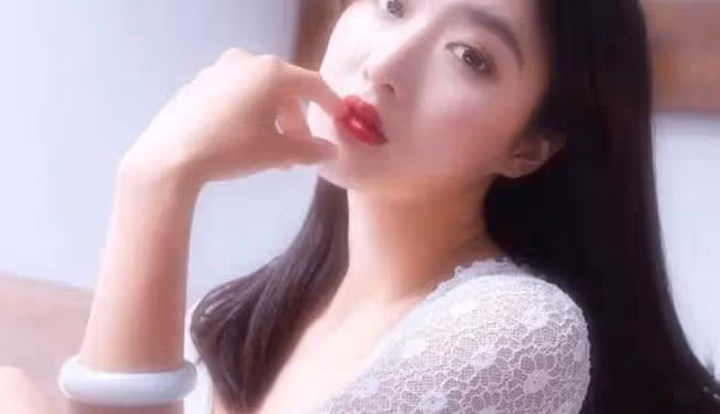 我愛的男人,在房車裡和別的女人互相占有