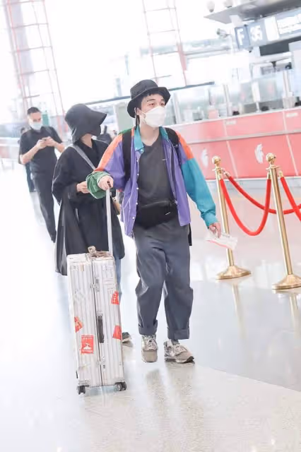 網曝郭采潔現任私生活混亂,睡粉還誘導女生吸毒,兩人已秘密結婚