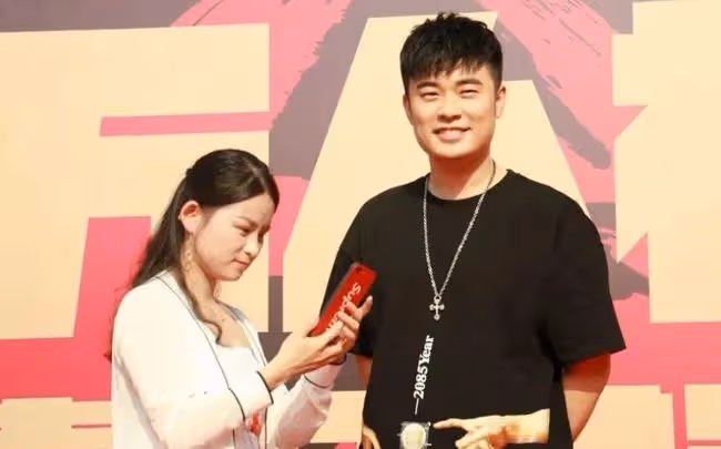 還記得《愛情公寓》里的曾小賢嗎?後來他在《瞄準》中扮演反派