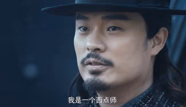 還記得《愛情公寓》里的曾小賢嗎?後來他在《瞄準》中扮演反派