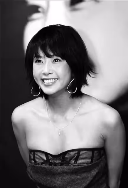 亞洲女神崔真實：懷孕也難逃被導演潛規則，39歲在浴室上吊自殺