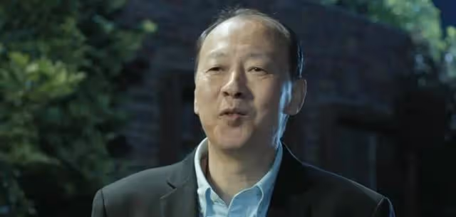 《人民的名義》後,妻子氣憤地讓他別再演壞人,侯天來的回答亮了