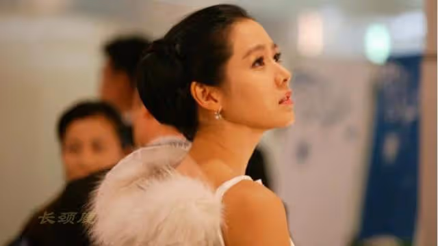 韓國國民初戀孫藝珍，美得大氣從容，活得豐盈溫暖，不擰巴不將就