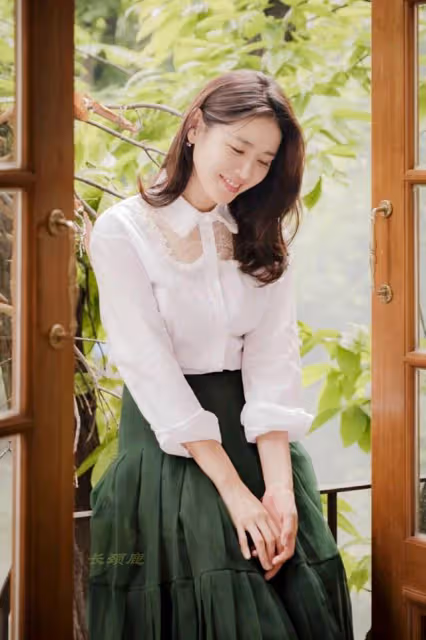 韓國國民初戀孫藝珍，美得大氣從容，活得豐盈溫暖，不擰巴不將就