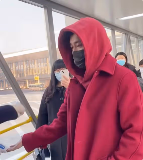 《鏡·雙城》後,李易峰又一狠片被央視宣傳,女主是90後實力小花