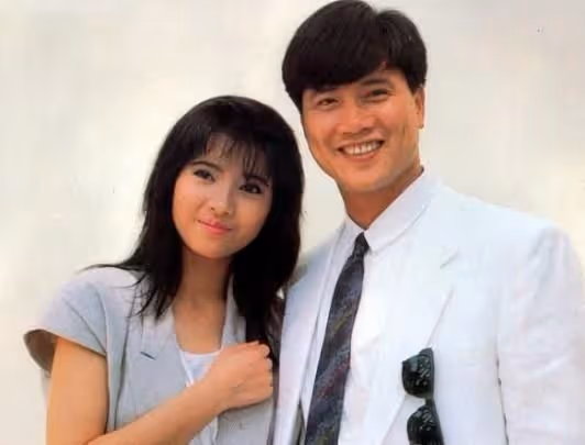 「大哥」萬梓良:情斷恬妞,征服3個女人,最後成了河南女婿