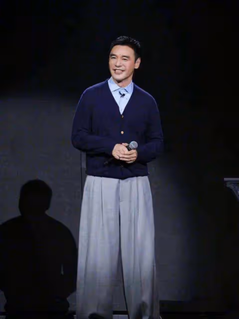 鍾鎮濤32歲長子曬近照,罕見瘦身成功,網友:果然胖子是潛力股