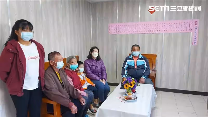 我不能倒下!爸爸撐病體「種釋迦撐六口生計」每天和時間賽跑 「10歲兒包裝出貨」想替爸爸一起分擔