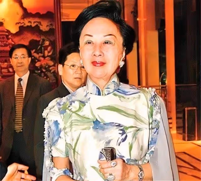 突傳死訊!TVB前非執董利孝和夫人離世,台慶穿旗袍切蛋糕成經典