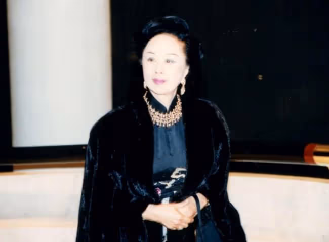 98歲億萬富婆去世!被稱為香港第一闊太,其夫是TVB創辦人之一
