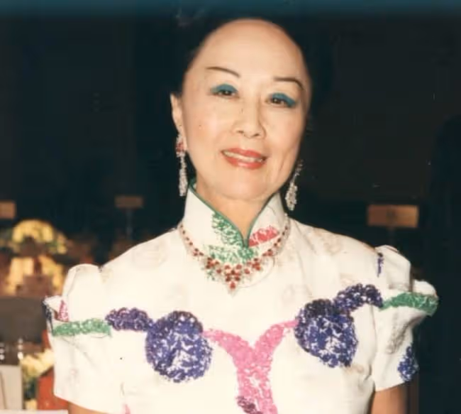 98歲億萬富婆去世!被稱為香港第一闊太,其夫是TVB創辦人之一