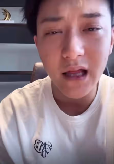 黃子韜直播澄清後翻車,粉絲曝其無空窗期,情史包攬中韓偶像網紅
