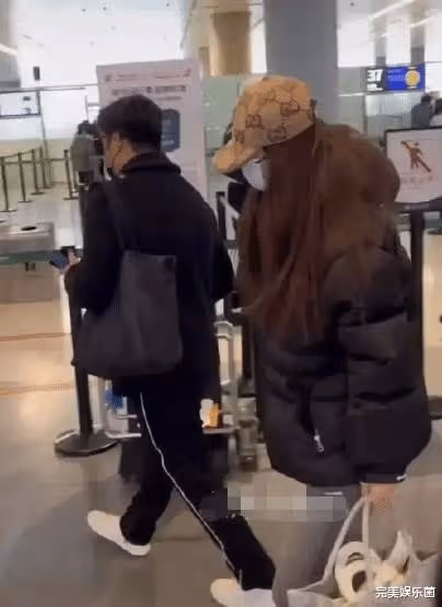 離婚兩個月後,李湘王岳倫差距顯露,男方曝光新戀情,女方變低調