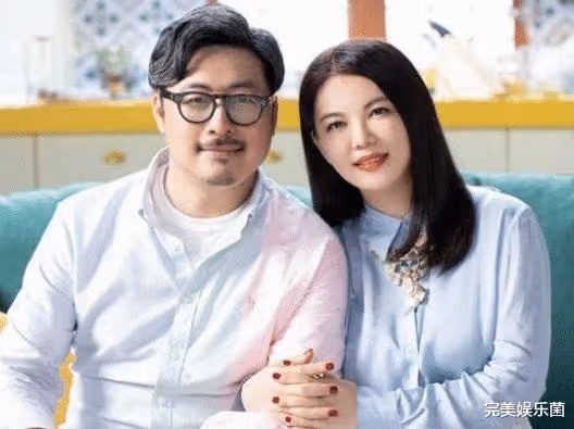 離婚兩個月後,李湘王岳倫差距顯露,男方曝光新戀情,女方變低調