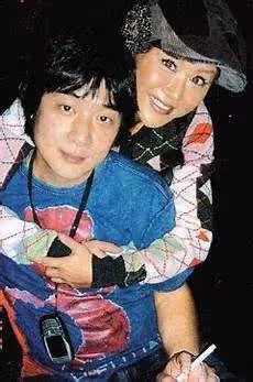 藍心湄出道37年，事業紅火，感情沒結果，多個義子，只寵愛郭彥均