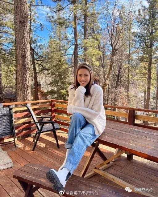 劉穎鏇揚言唔諗感情事!傅嘉莉小背心做打女