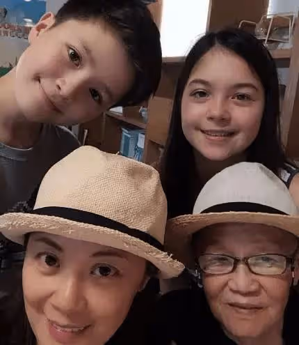 她曾是央視當紅主持,為嫁英國高管改國籍辭職,今離婚回國創業成功