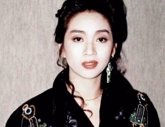 梅艷芳99歲老母登報與長子脫離關係!梅啟明稱心已死,沒生存希望
