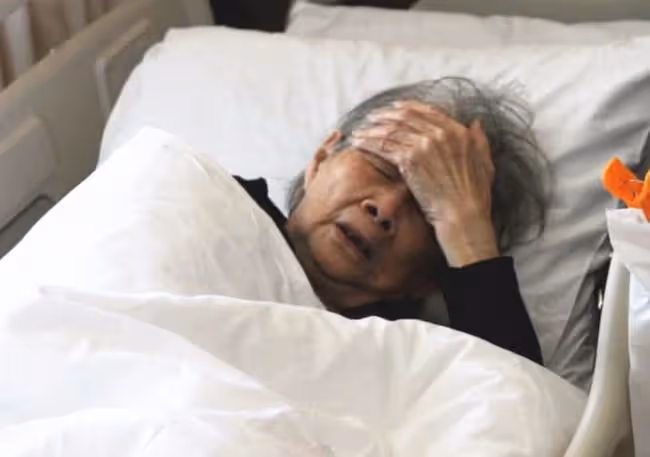 梅艷芳99歲老母登報與長子脫離關係!梅啟明稱心已死,沒生存希望