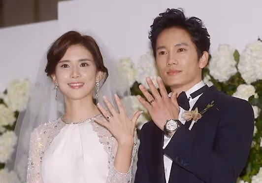 因戲生情的明星夫妻冰火兩重天？有的家庭美滿，有的把房子剷平