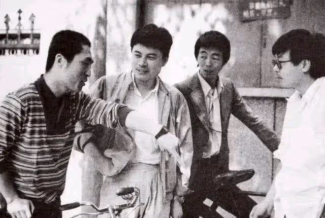 大家對張藝謀顧長衛這兩位攝影轉行的導演佩服嗎?喜歡他們兩個嗎