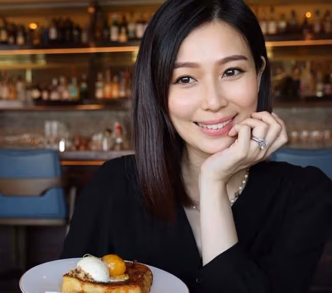 娛樂圈喜事連連！女神瑞莎嫁富豪7年二胎產女，美女主持懷孕4月