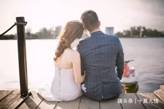 丈夫給前妻買房,生病讓現任出10萬,看到生活費漲到五千妻子離婚