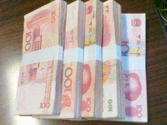 老公賺錢不養家,婆婆手術給五萬,媽生病俺偷給五千,他大打出手