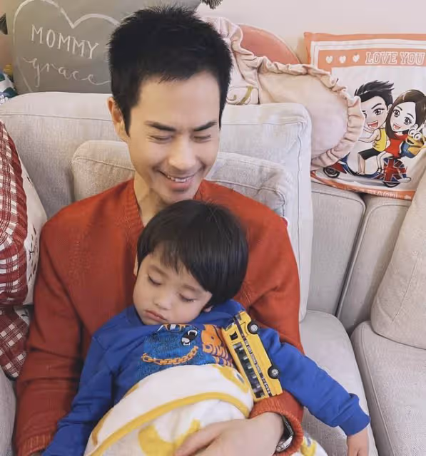 幸福!TVB著名夫妻檔為大兒子舉辦3歲生日派對,一家高顏值引熱議