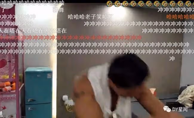 尷尬 | 健身一哥PK拉票體力不支低血糖,險些當場暈倒?!水友:死肌肉真不行!