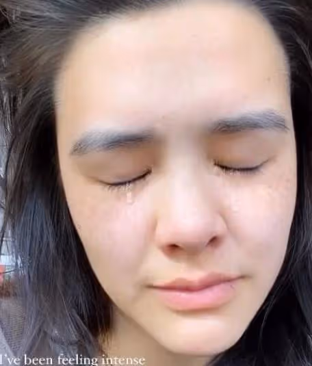 鍾麗緹大女兒被指太開放,躺浴缸與男友人肌膚相貼,已兩年未歸家