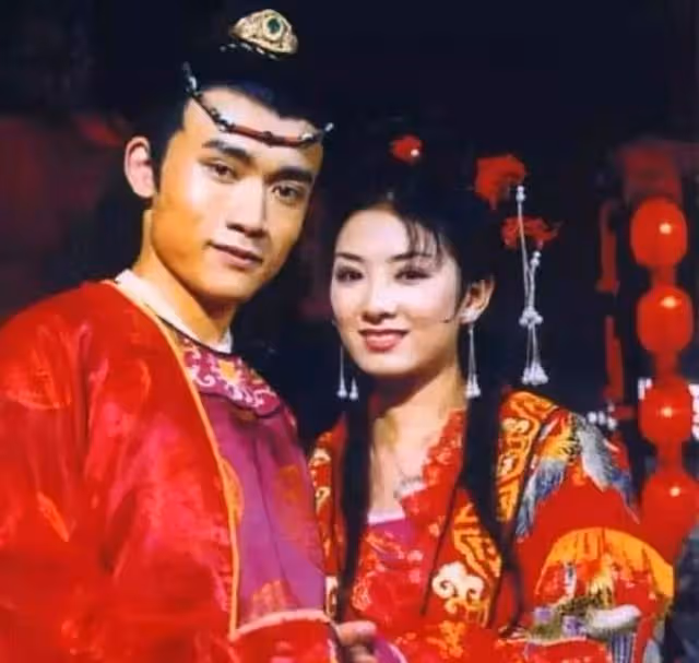 《上錯花轎嫁對郎》翻拍,新女主像丫鬟,與黃奕巔峰美貌差距大