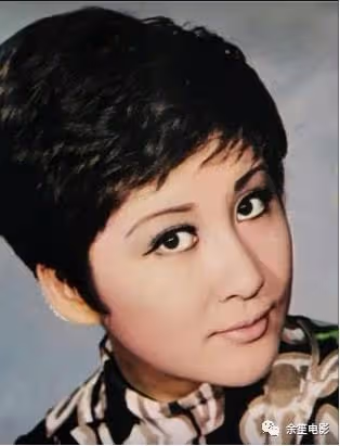李小龍死在她家裡,向華強養她40年,丁佩真的不簡單