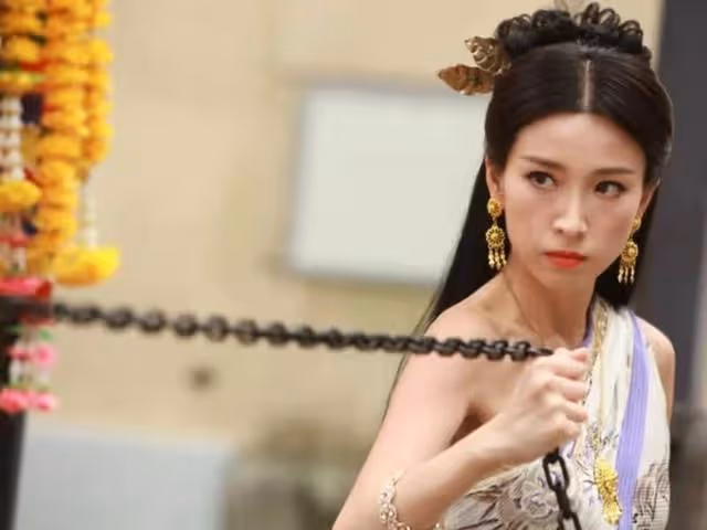 加油!TVB花旦拍打戲遭網友狠批不自然,認天分低:我也希望做好