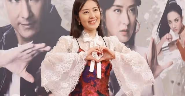 加油！TVB花旦拍打戲遭網友狠批不自然，認天分低：我也希望做好