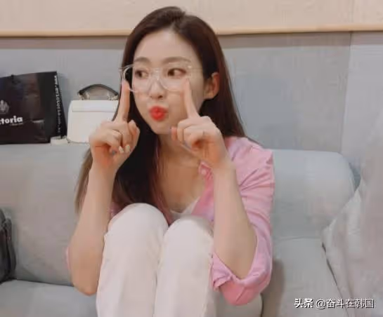 韓網友爆料丈夫與女愛豆婚外情並懷孕!女愛豆們紛紛澄清:不是我