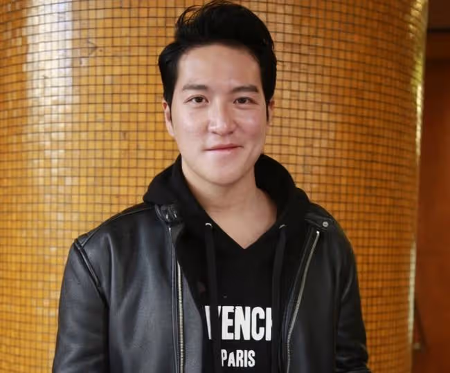 一腳踏七船!25歲港姐被曝與多位男星曖昧不清,包括何超蓮前男友