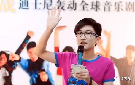 半個娛樂圈都不敢得罪的張大大,背後到底是誰的資本在「撐腰」?