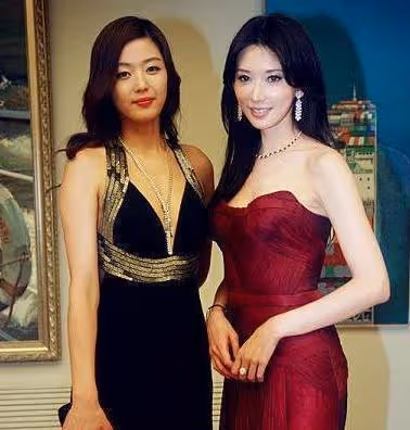 中韓女星同框爭艷圖鑑:熱巴、娜扎驚艷,宋慧喬、全智賢輸慘了