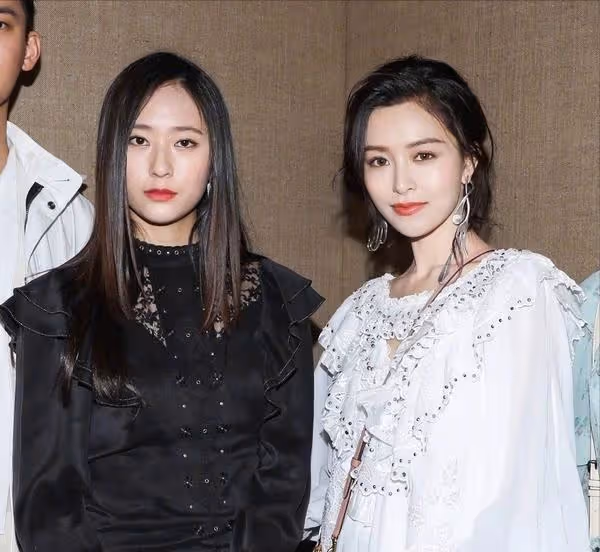中韓女星同框爭艷圖鑑:熱巴、娜扎驚艷,宋慧喬、全智賢輸慘了