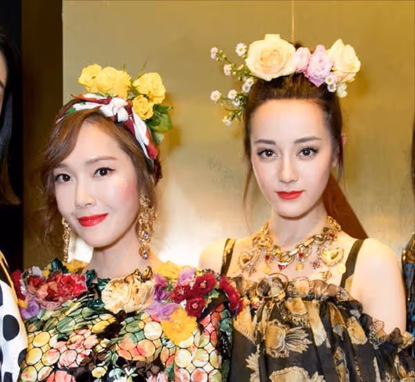 中韓女星同框爭艷圖鑑:熱巴、娜扎驚艷,宋慧喬、全智賢輸慘了
