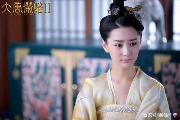 古劍奇譚月言,大唐榮耀李婼,90後姑娘在嫣語賦中卻演了一個姨娘